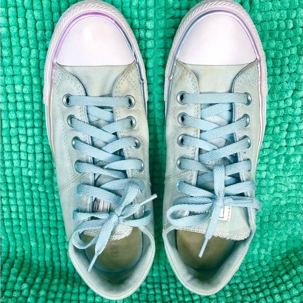 Converse Light blue/mint Canvas Low-Top Sneakers w/ Mint Color Laces. Very good.